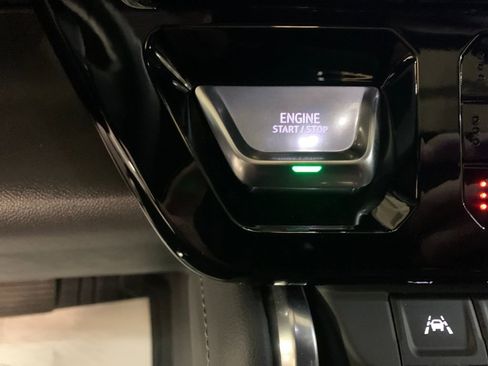 Used 2024 GMC Sierra 1500 Denali w/ Technology Package image 27