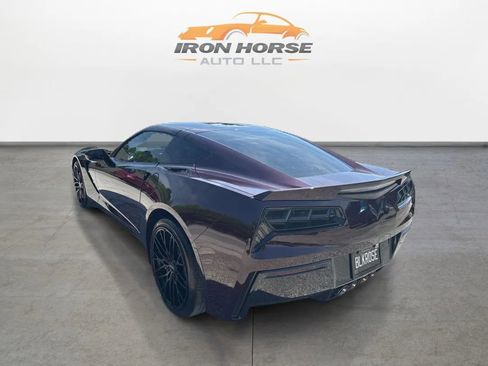 Used 2017 Chevrolet Corvette Stingray Coupe w/ 1LT RWD image 7