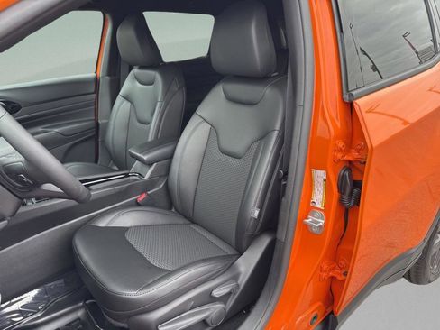 New 2026 Jeep Compass Latitude image 10