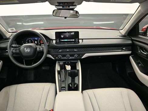 Certified 2023 Honda Accord EX image 12