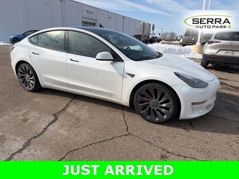 Used 2021 Tesla Model 3 Performance image 2