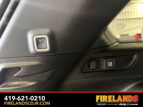 New 2026 Jeep Grand Cherokee Altitude image 23