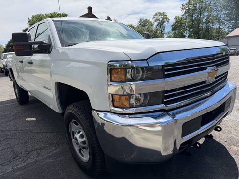 Used 2016 Chevrolet Silverado 2500 W/T w/ WT Convenience Package AWD/4WD image 11