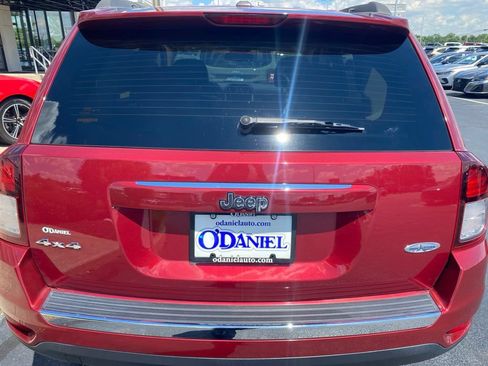 Used 2017 Jeep Compass High Altitude AWD/4WD image 5