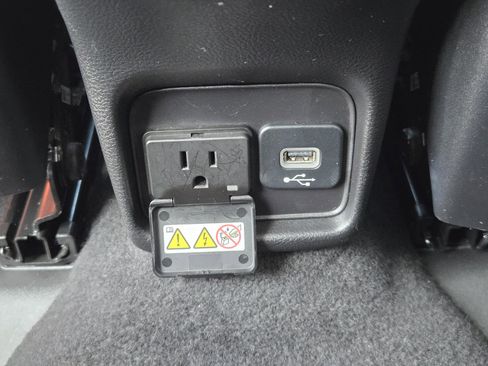 Certified 2018 Jeep Compass Trailhawk w/ Navigation Group image 28