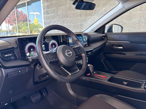 Used 2026 Nissan Kicks SR AWD/4WD image 34