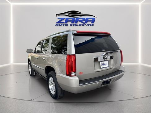 Used 2008 Cadillac Escalade AWD image 4