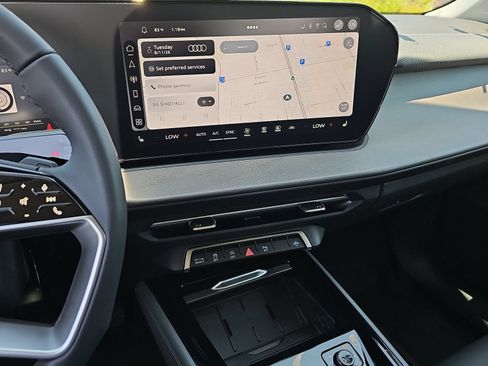 New 2026 Audi Q3 quattro 2.0T AWD/4WD image 21