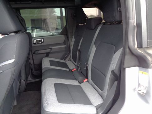 Used 2022 Ford Bronco Big Bend image 10