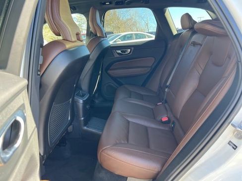 Certified 2022 Volvo XC60 T8 Inscription Expression image 26