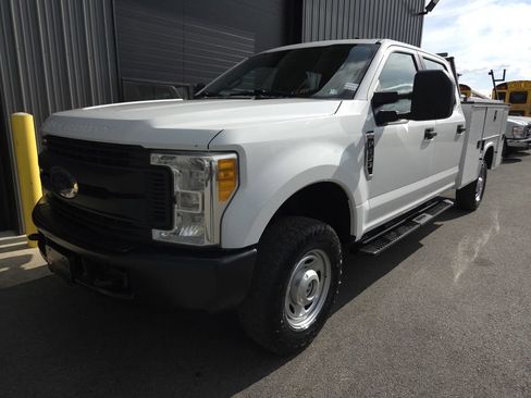 Used 2017 Ford F350 XL AWD/4WD image 2