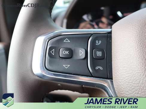 Used 2026 RAM 2500 Laramie AWD/4WD image 25