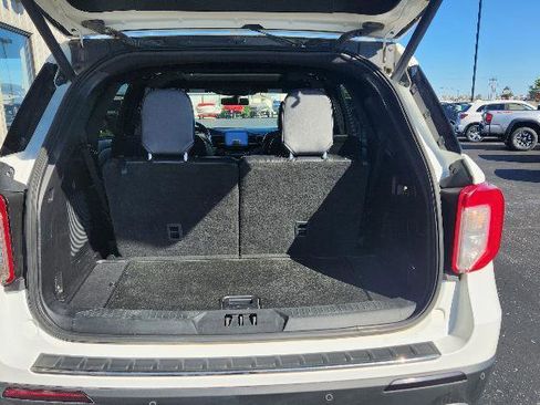Used 2020 Ford Explorer Limited w/ Class III Trailer Tow Package AWD/4WD image 8