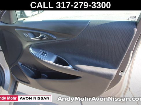 Used 2025 Chevrolet Malibu LT FWD image 21