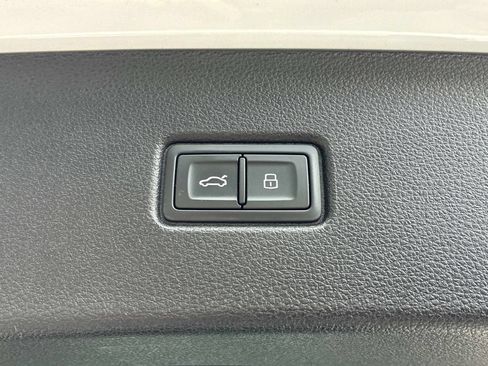 Used 2022 Audi Q5 2.0T Premium Plus AWD/4WD image 14