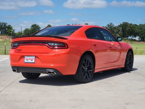 Used 2022 Dodge Charger SXT w/ Blacktop Package RWD image 6