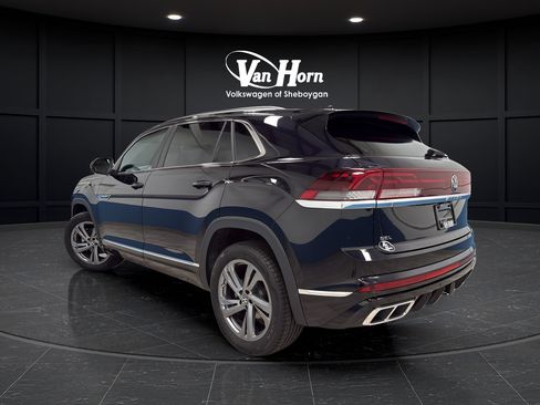 Used 2024 Volkswagen Atlas Cross Sport SEL R-Line AWD/4WD image 5