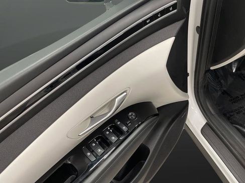 Used 2022 Hyundai Tucson Limited image 28