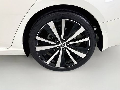 Used 2022 Nissan Altima 2.5 SR w/ Midnight Edition Package FWD image 29