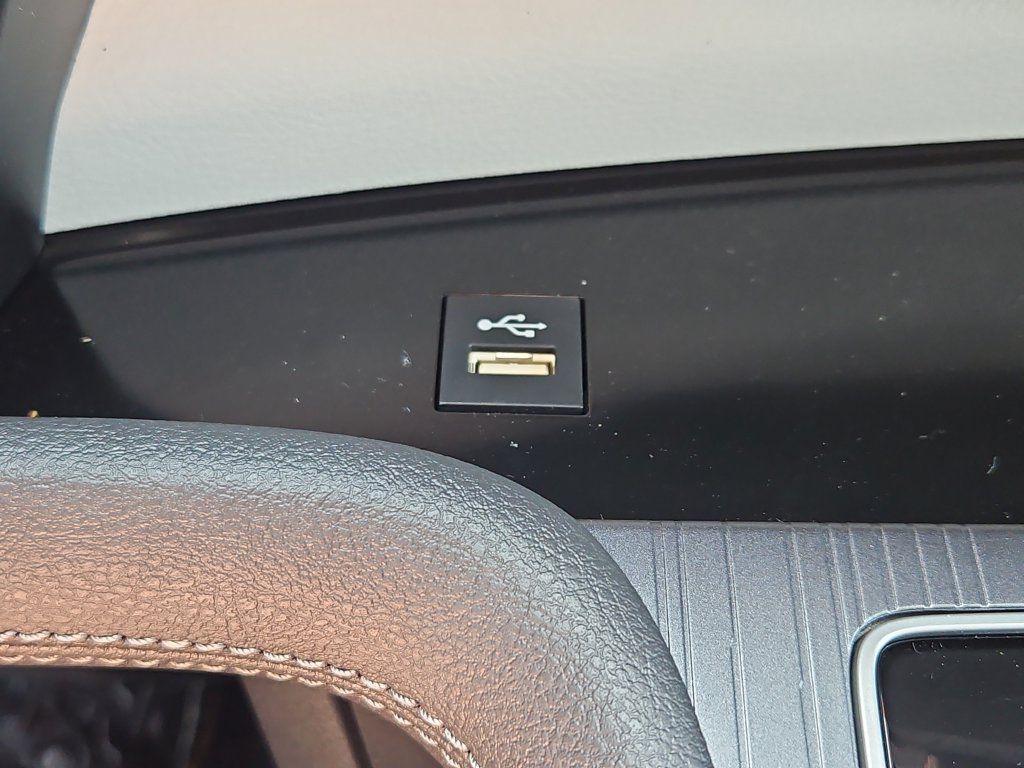 New 2026 Toyota Sienna XLE AWD/4WD image 14