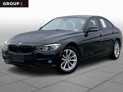 Used 2018 BMW 320i xDrive Sedan w/ Convenience Package