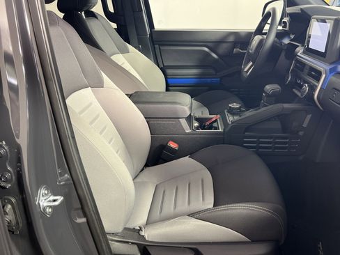 Used 2025 Toyota Tacoma TRD Off-Road image 25