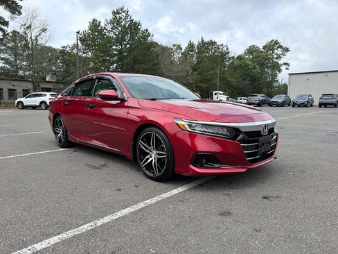 Used 2021 Honda Accord Touring image 4