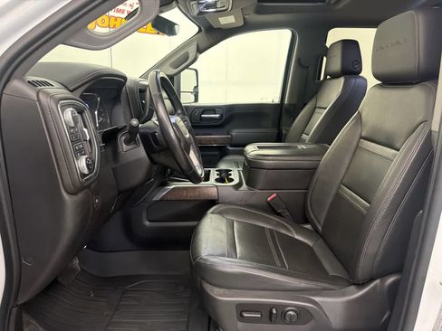 Used 2020 GMC Sierra 3500 Denali w/ Denali Ultimate Package AWD/4WD image 14