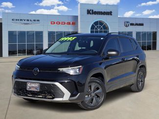 Used 2025 Volkswagen Taos S w/ Taos MDO Package FWD video 1