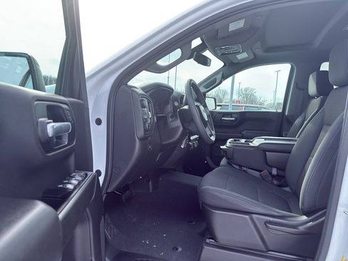 Used 2019 Chevrolet Silverado 1500 Custom Trail Boss w/ Custom Convenience Package image 13