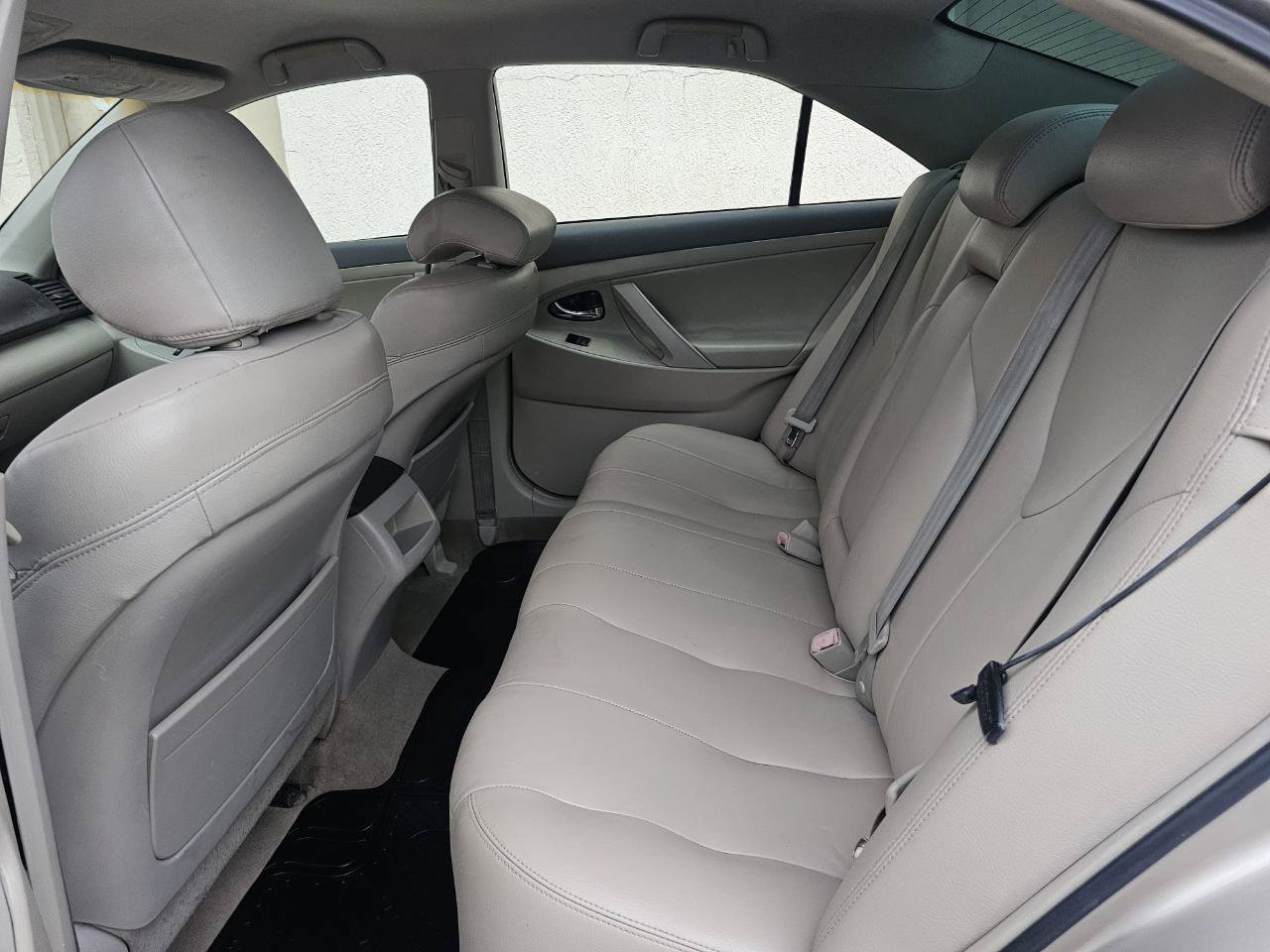 Used 2007 Toyota Camry LE FWD image 25
