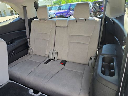 Used 2016 Honda Pilot EX image 12