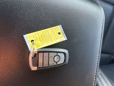 Used 2020 Ford F150 Lariat image 22