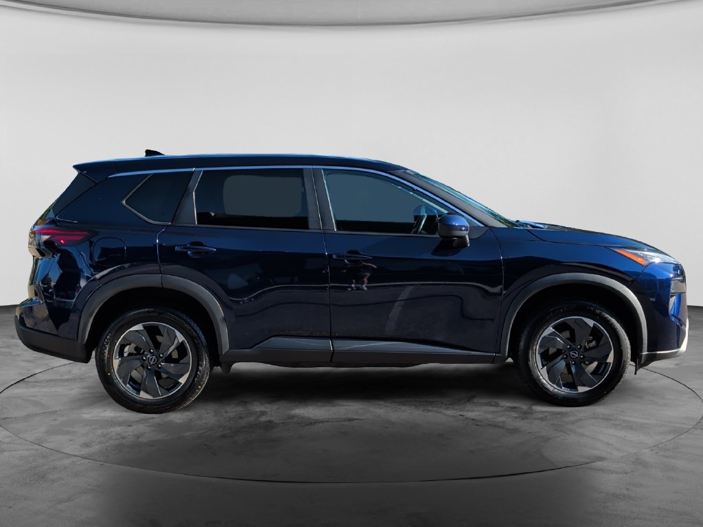 Used 2024 Nissan Rogue SV AWD/4WD image 8