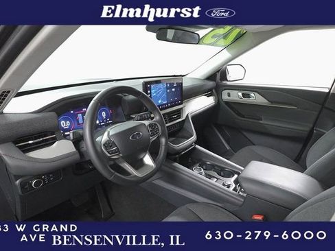 Certified 2025 Ford Explorer Active image 13