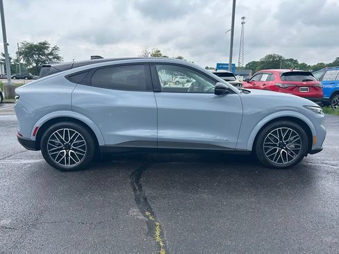 Certified 2025 Ford Mustang Mach-E Premium AWD/4WD image 9