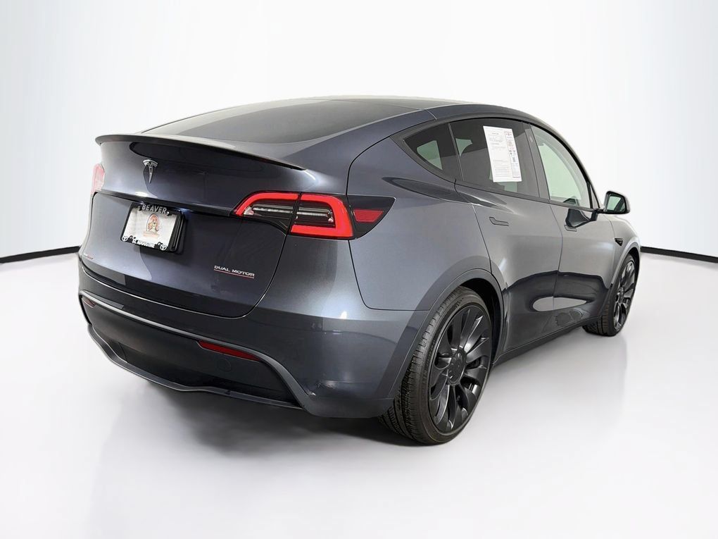 Used 2023 Tesla Model Y Performance AWD/4WD image 10