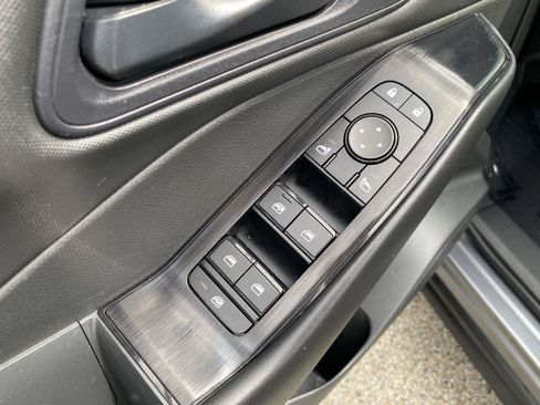 Used 2024 Nissan Rogue S AWD/4WD image 15