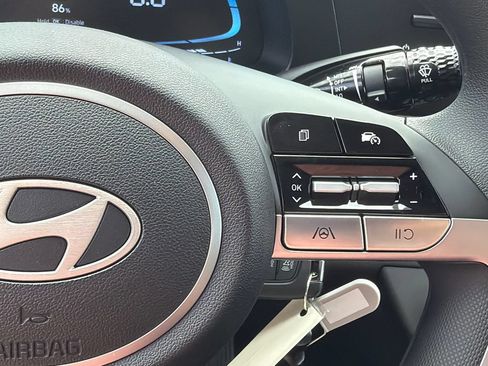 New 2026 Hyundai Elantra SE FWD image 26