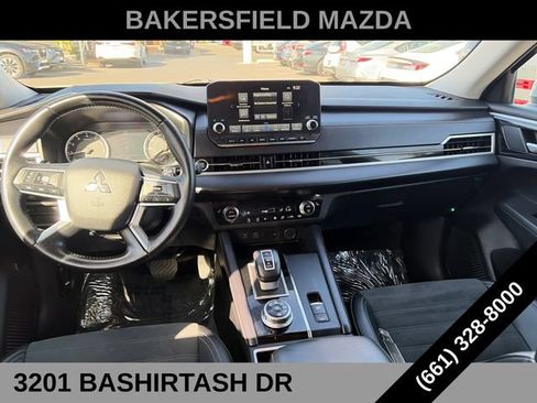 Used 2024 Mitsubishi Outlander SE AWD/4WD image 12