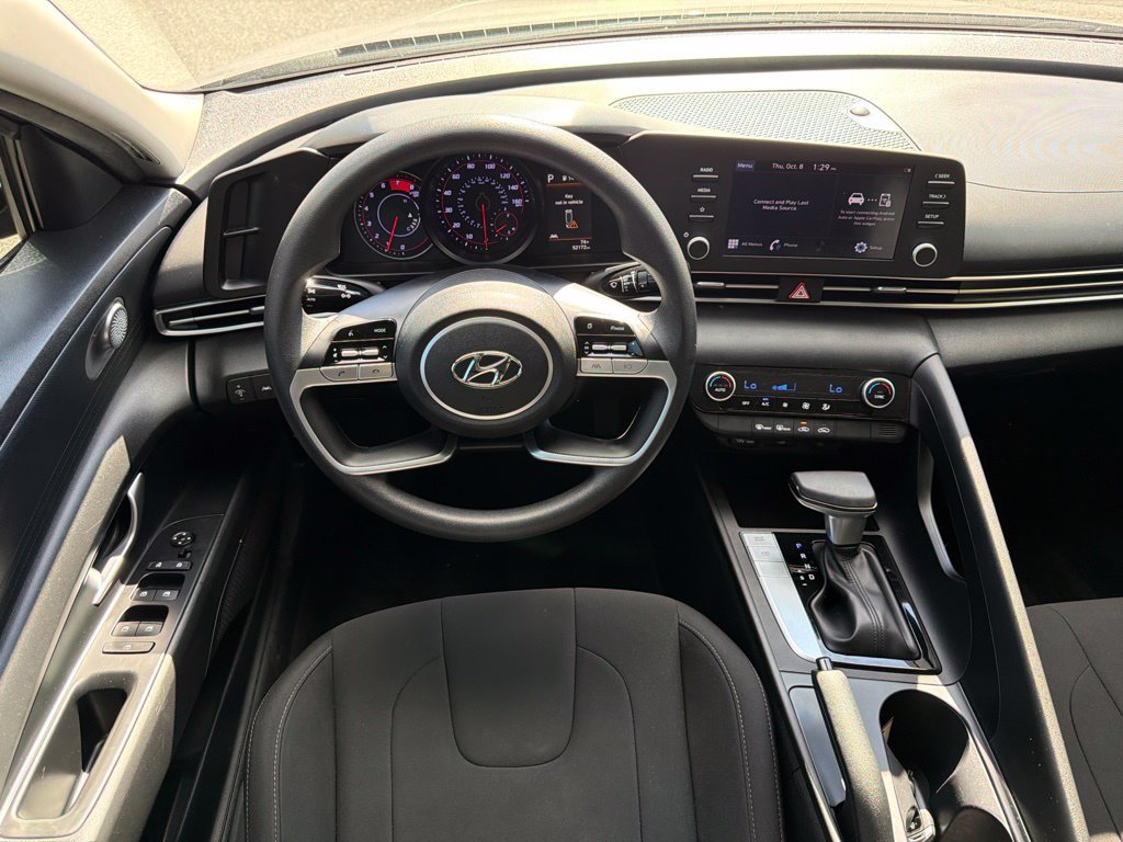 Used 2021 Hyundai Elantra SEL FWD image 23