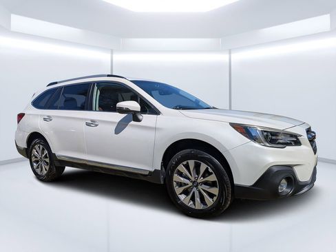 Used 2019 Subaru Outback 2.5i Touring w/ Popular Package #3A image 1
