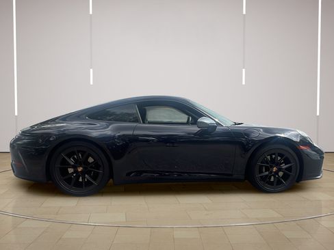 Certified 2025 Porsche 911 Carrera T RWD image 9