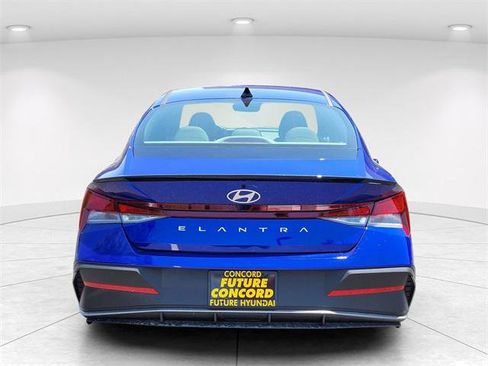 New 2025 Hyundai Elantra Sport image 5