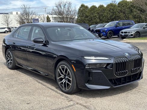 New 2026 BMW 760i xDrive AWD/4WD image 3
