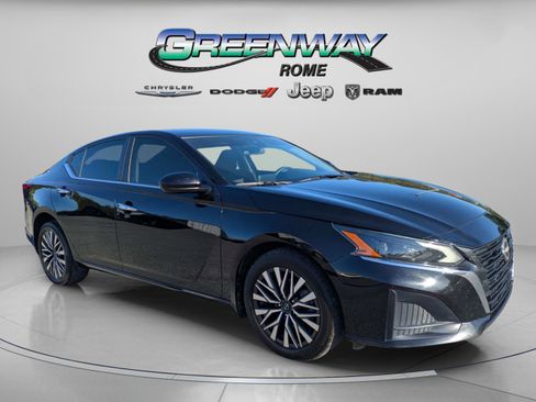Used 2023 Nissan Altima 2.5 SV AWD/4WD image 1