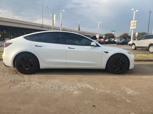 Used 2025 Tesla Model 3 Performance AWD/4WD image 4