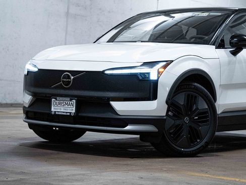 New 2026 Volvo EX30 Cross Country Ultra w/ Protection Package Premier AWD/4WD image 2