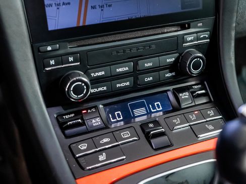 Used 2018 Porsche 911 GT3 image 36