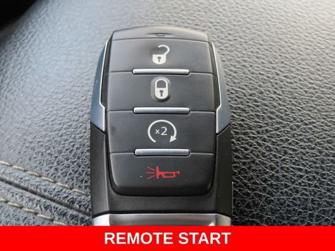 Used 2022 RAM 1500 Big Horn AWD/4WD image 37